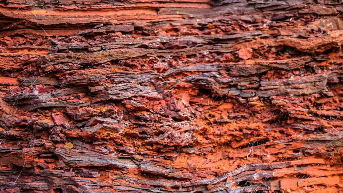 Beneath the Red Earth: How Australia’s Ancient Iron Ore Could Power the Global Green Hydrogen Revolution